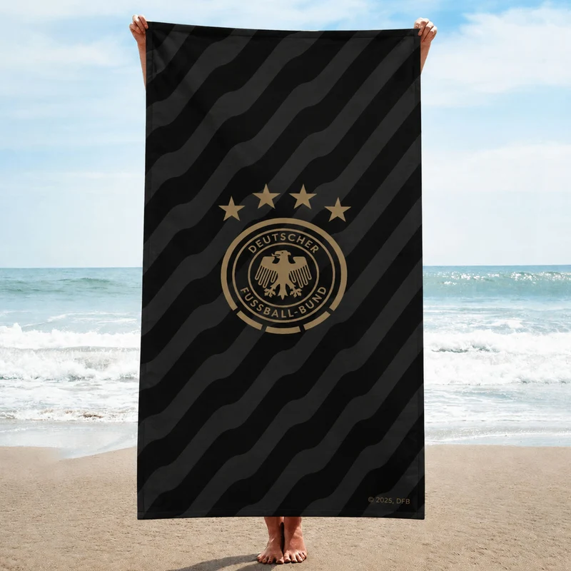 DFB Duschtuch dunkel-grau gestreift Fußball Strandtuch 70x140 cm aus 100% Baumwolle passend zur WM 2026