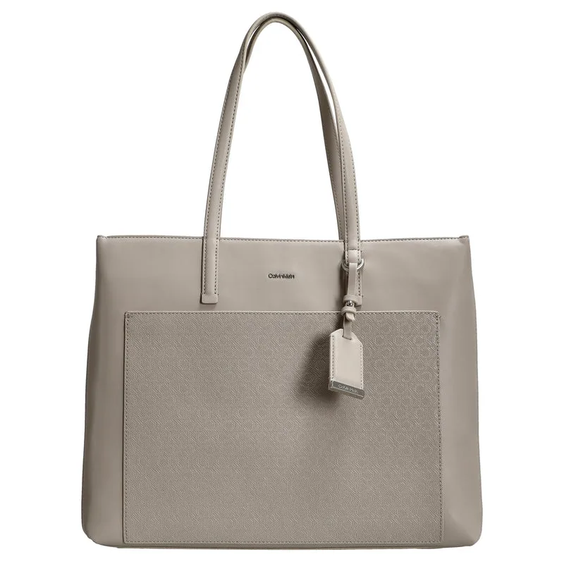 Calvin Klein Must Medium - Shopper 38 cm (chateau)